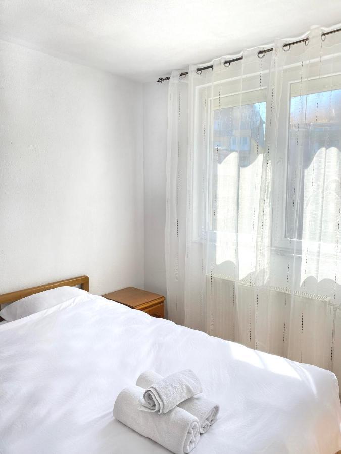 Zogu Apartments - City Center 프리슈티나 외부 사진